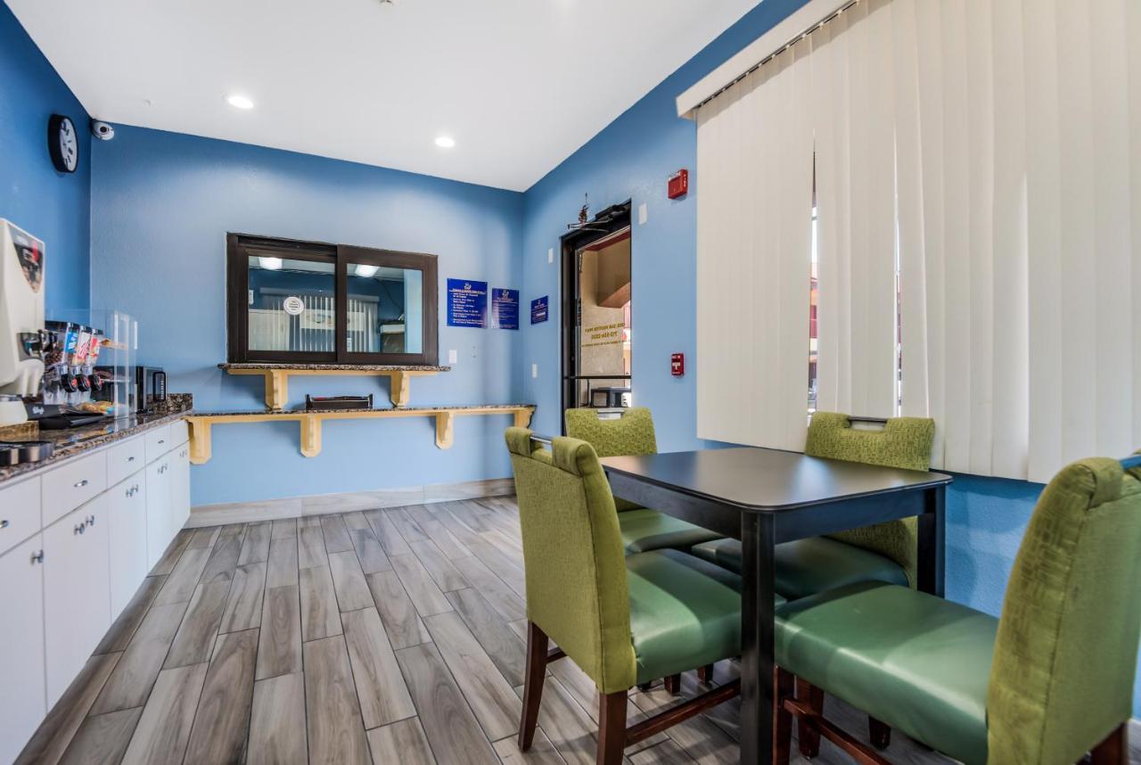 Scottish Inns & Suites Iah Airport-Beltway 8 Houston Kültér fotó